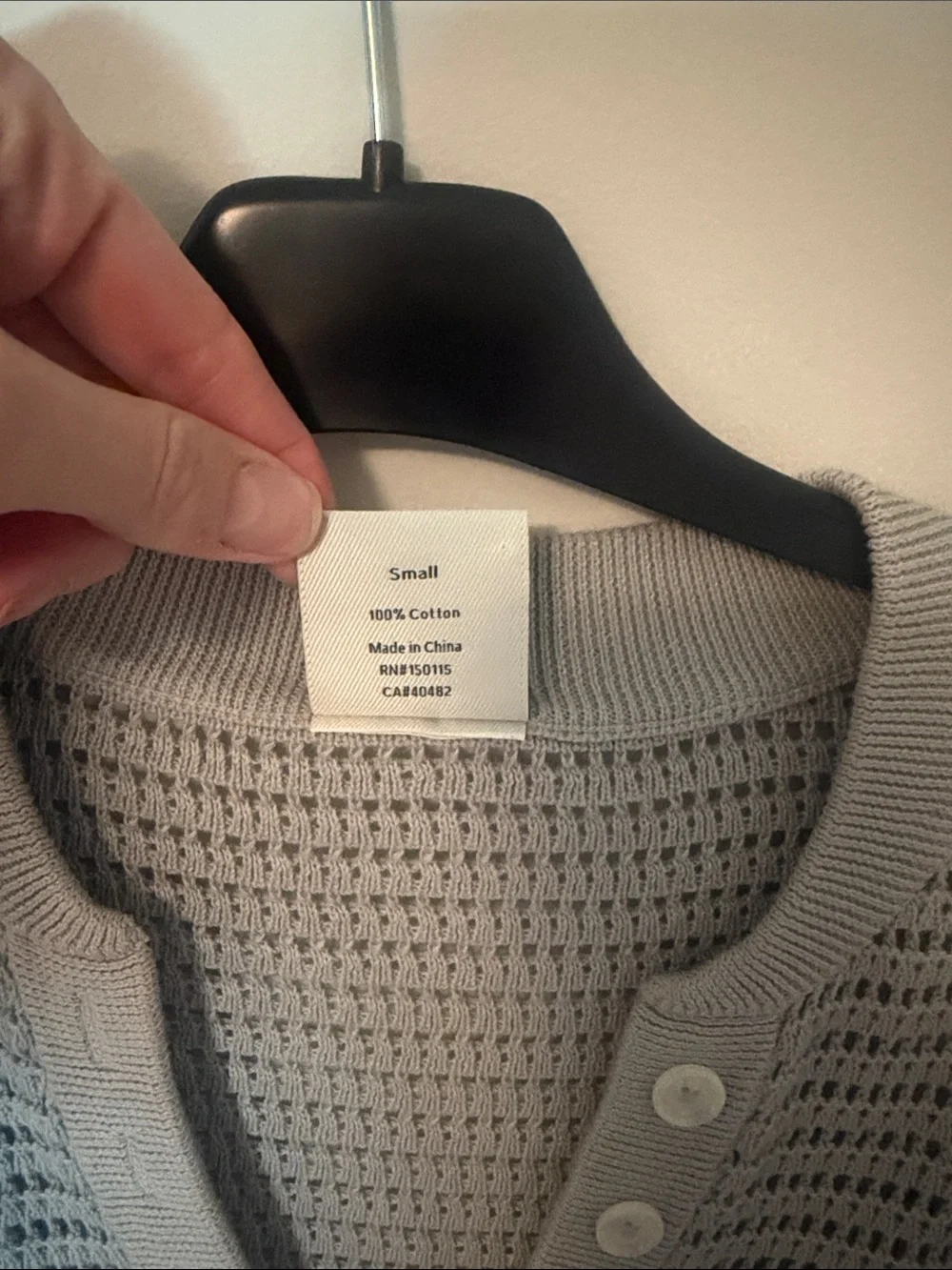 Varley Light Gray Knit V-Neck Short Sleeve Top with Button Detail - Picture 2 of 3